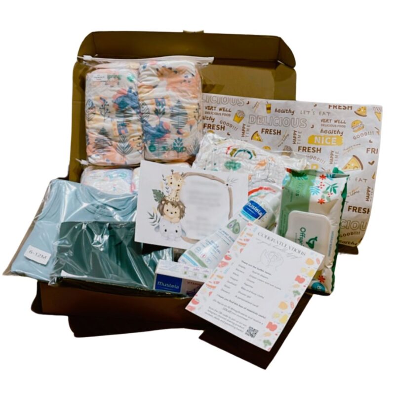 Newborn customised gift box includes diapers, bibs, wet wipes, shower gel, diaper cream, onesie, pajamas, burp cloths, and a personalised gift card.